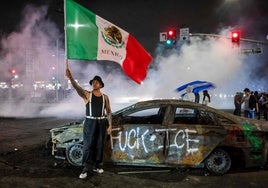 Imagen de una de las protestas contra ICE en Los Angeles.