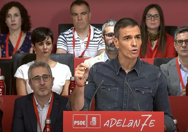 Pedro Sánchez, presidente del Gobierno, en Ferraz.