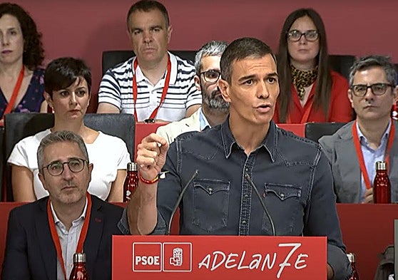 El presidente del Gobierno, Pedro Sánchez, interviniendo este sábado en el comité federal del PSOE.