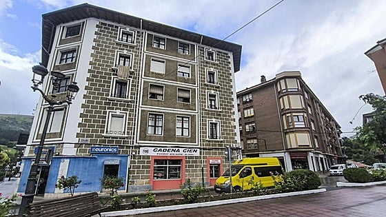 Desalojan del piso de Cantabria a la mujer que amenazaba con explosionar dos bombonas de butano