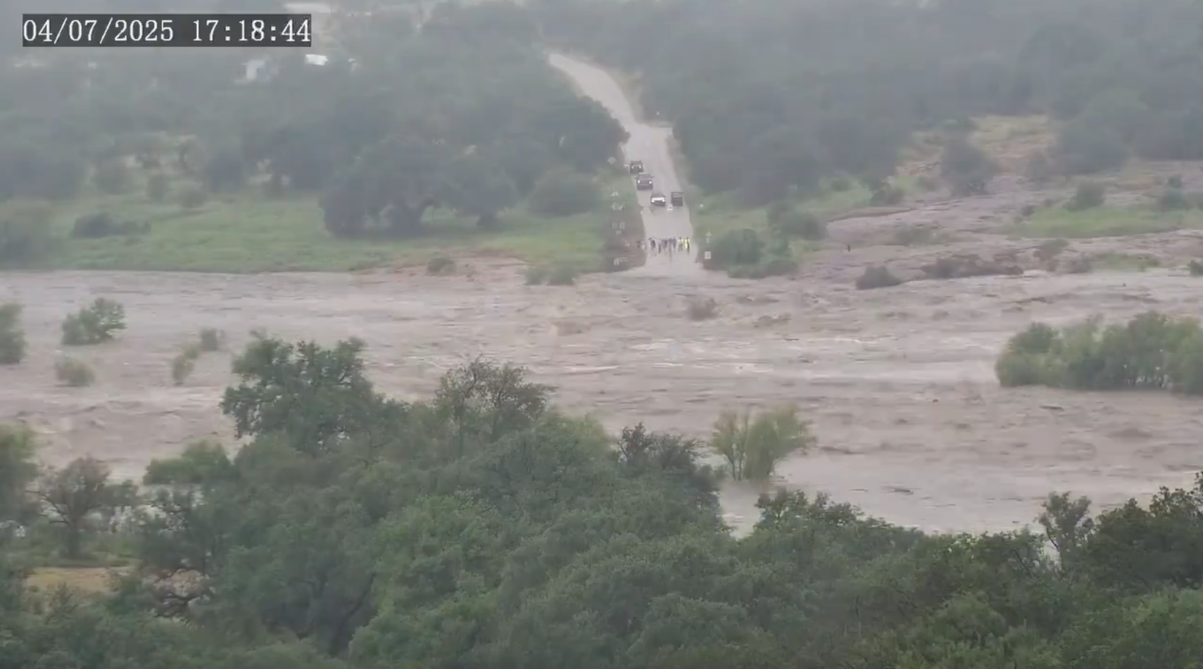 Un 'timelapse' muestra la espectacular crecida del río que causó la tragedia en Texas
