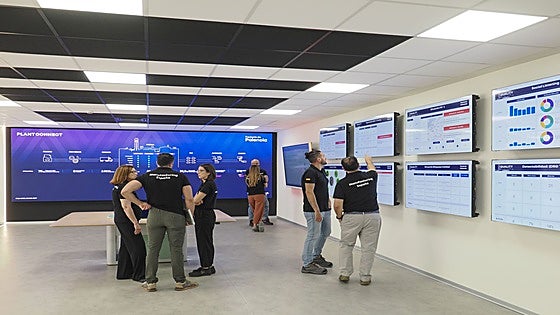 Entramos en la Plant ConNect, el corazón de la IA de Renault en Palencia