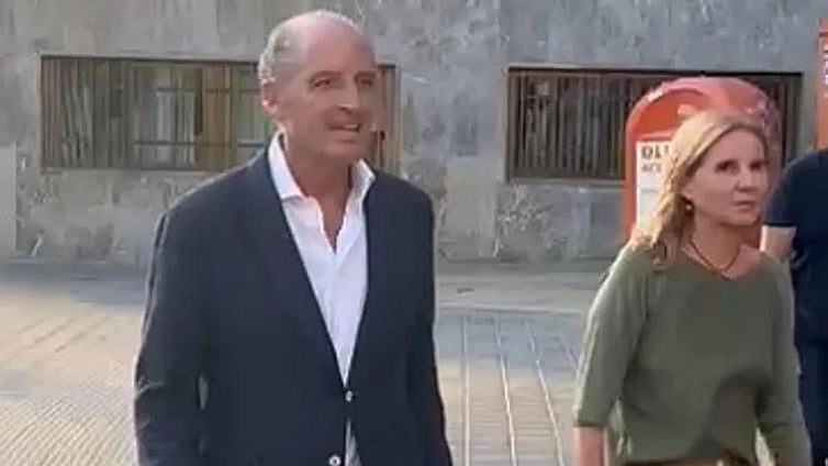 Camps convoca a sus fieles para exhibir músculo: «Acepto el reto. Quiero volver a ser presidente del PP»