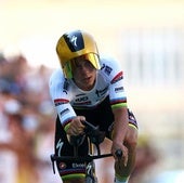 Evenepoel se lleva la crono y Pogacar da el primer mordisco
