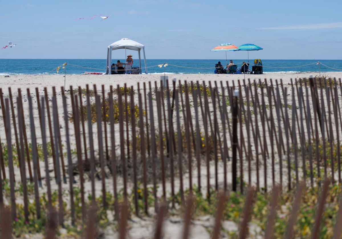 Beachgoers during the heatwave.