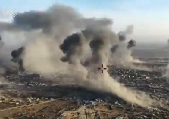 Vista aérea de los últimos ataques del ejército israelí contra objetivos de Hamás en Gaza.