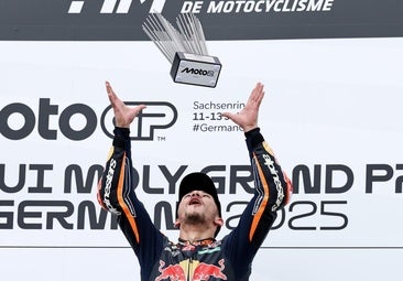 Marc Márquez bir hayatta kalma yarışında Sachsenring'i süpürüyor