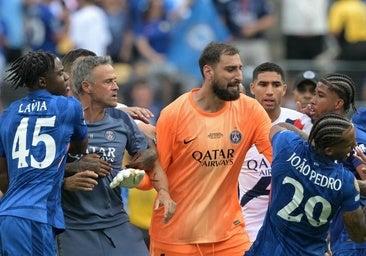 Luis Enrique agrede a Joao Pedro al término de la final del Mundial de Clubes