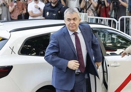 Santos Cerdán a su llegada al Supremo antes de ser encarcelado