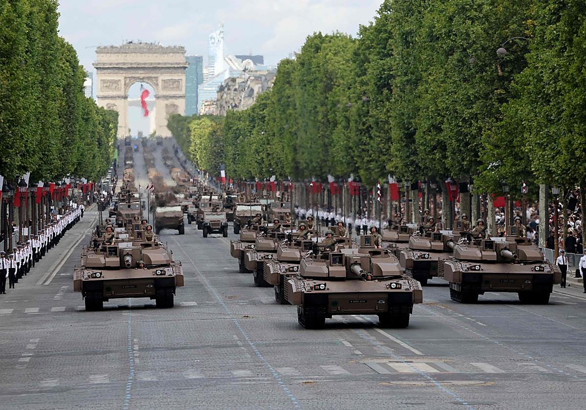 Desfile del 14 de julio este lunes en París.