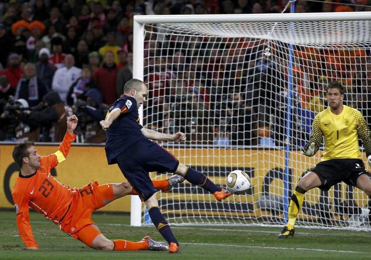 2030 Dünya Kupası için Iniesta, Casillas, Xavi ve Villa 'Fican'
