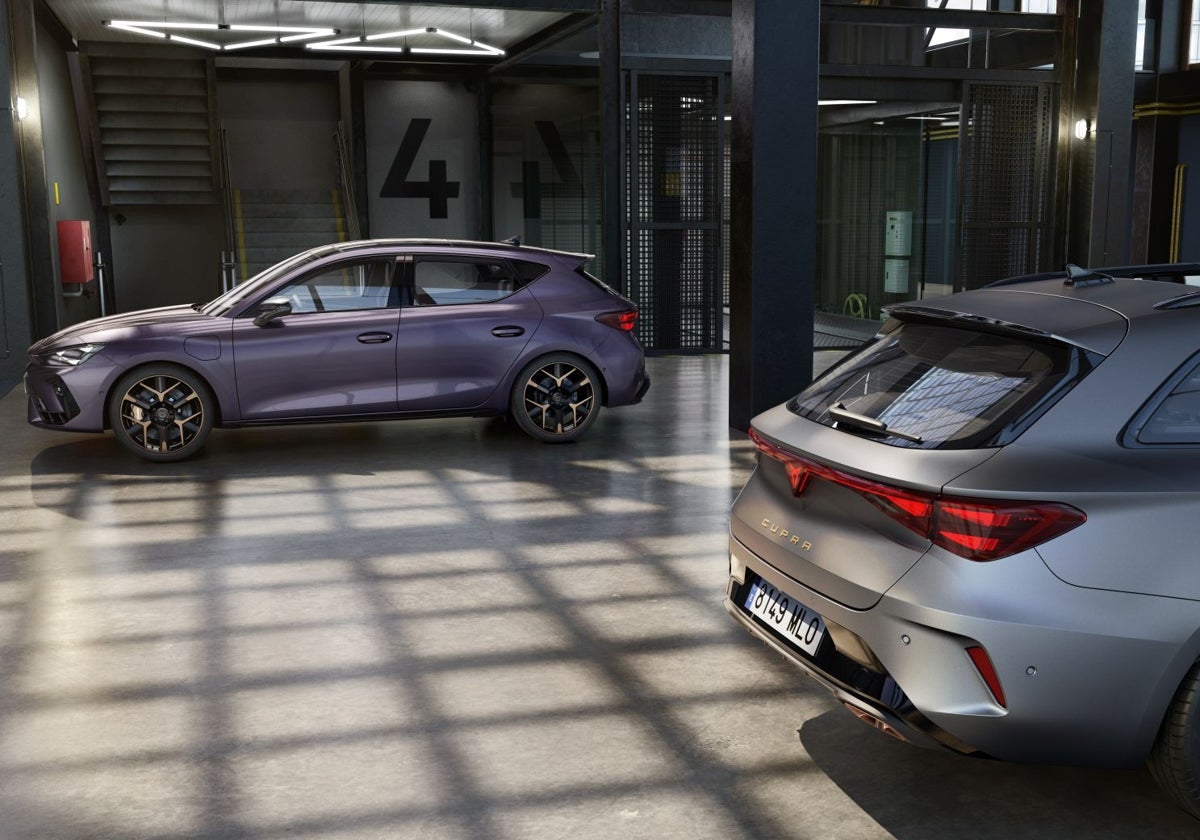 CUPRA updates the Formentor and León models with Matrix LED Ultra headlights, front cross-traffic assistant, and the new Dark Void colour.