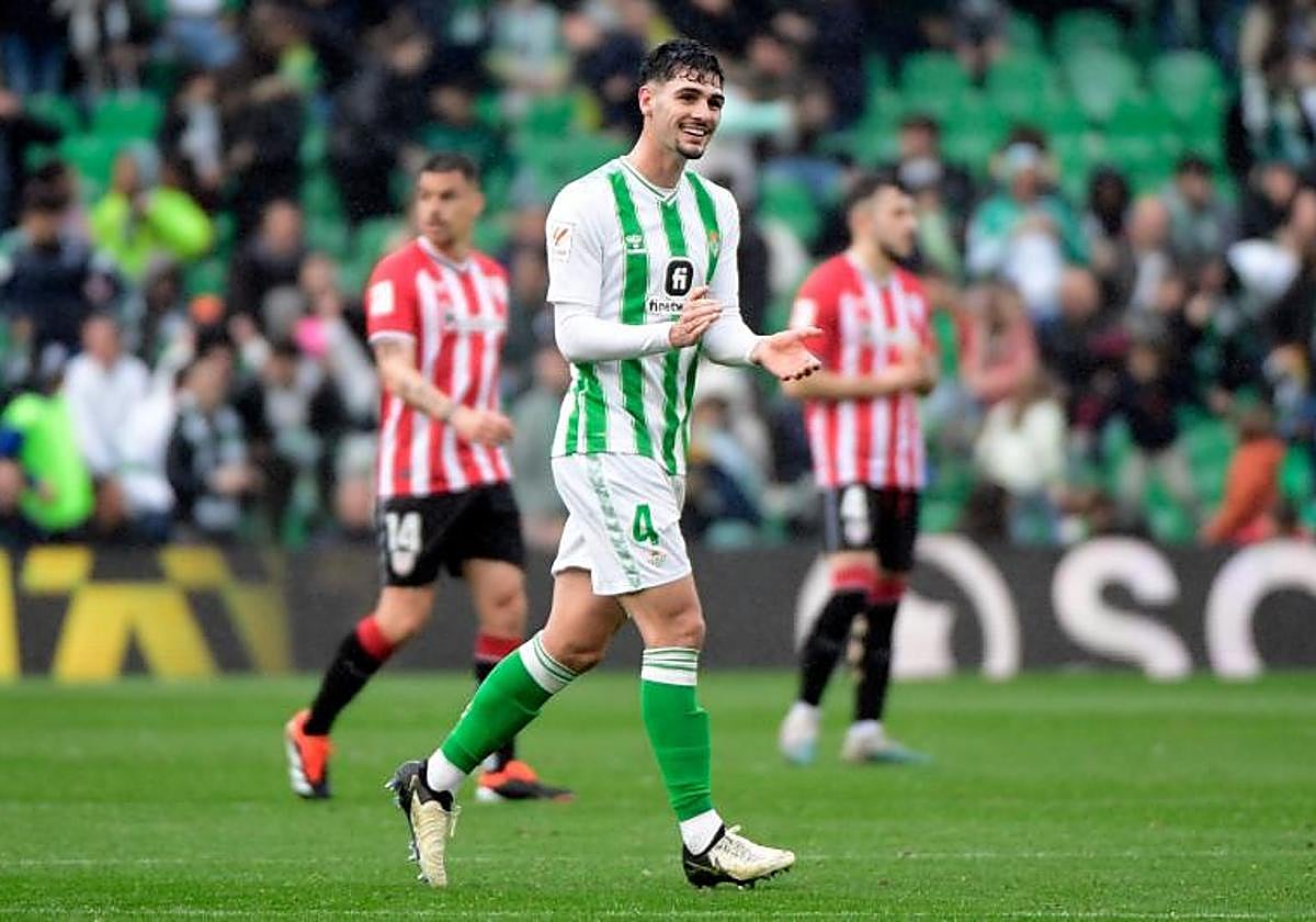 Cardoso celebra un gol del Betis.