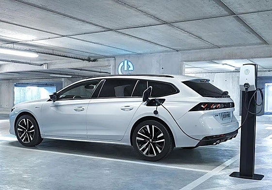 Hibrido enchufable, con lo mejor de las dos tecnologías