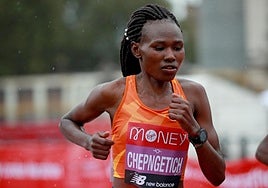 Ruth Chepngetich, durante su participación en la Maratón de Londres en 2020.