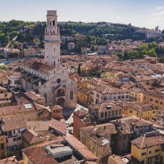 Ni París ni Roma, la ciudad más romántica está en Italia y es perfecta para una escapada en pareja