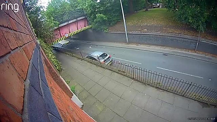 Al menos 15 heridos en un accidente de autobús en Manchester