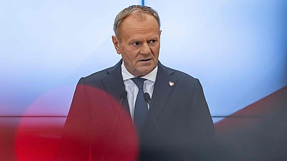 Tusk remodela el Gobierno polaco antes de la batalla con el nuevo presidente ultranacionalista