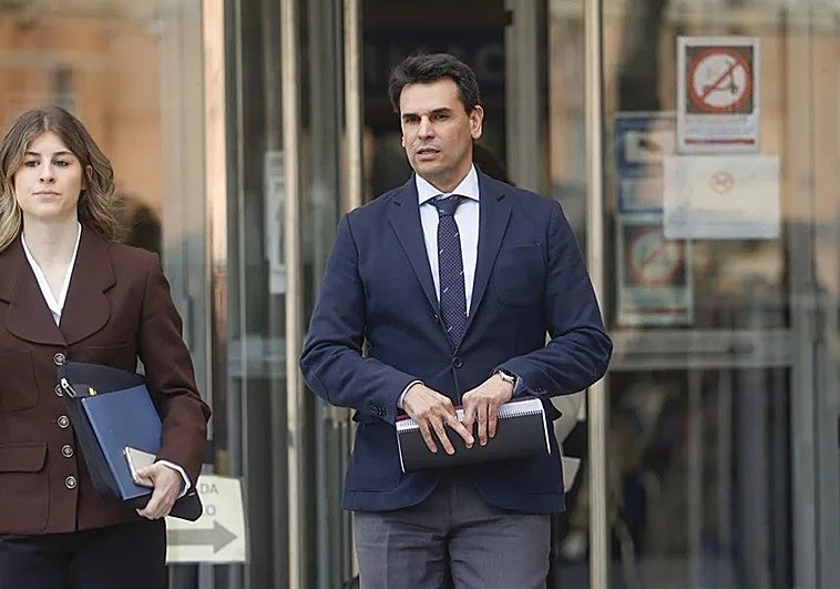 lberto González Amador, pareja de Isabel Díaz Ayuso, sale de los Juzgados tras declarar