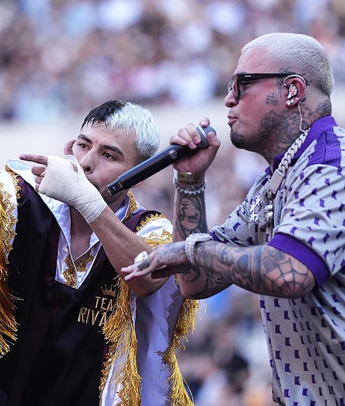 Imagen secundaria 2 - varios momentos de la Velada.