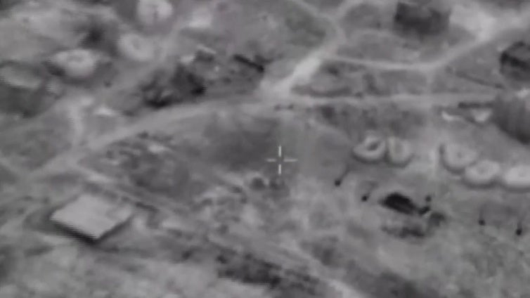 Primer lanzamiento de ayuda humanitaria desde el aire en Gaza