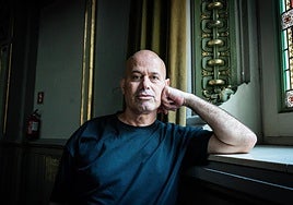 Kayed Hammad en la Biblioteca de Bidebarrieta en Bilbao.