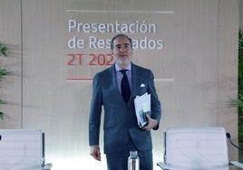 El consejero delegado de Santander, Héctor Grisi, durante la presentación de resultados del primer semestre 2025