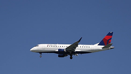 Una fuerte turbulencia causa 25 heridos en un vuelo de Delta Air Lines