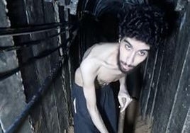 Hamás difunde un vídeo donde obliga a cavar «su propia tumba» al rehén Evyatar David