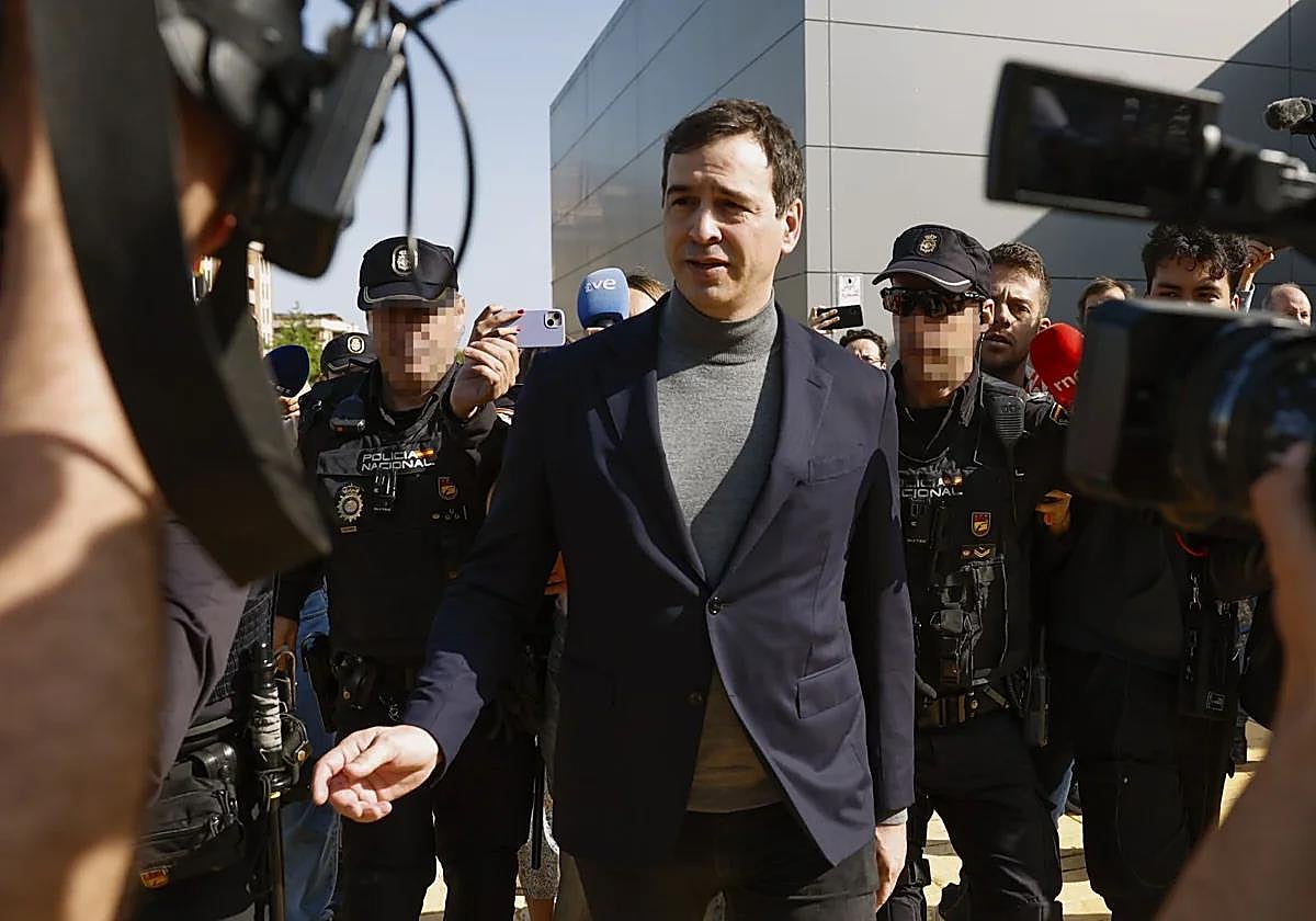 David Sánchez sale de declarar del juzgado la pasada primavera.