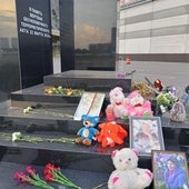 Un homenaje a las víctimas del atentado en las inmediaciones de la sala de conciertos Crocus City Hall.