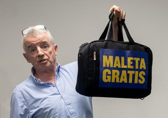 El equipaje de mano gratuito de Ryanair crece 5 centímetros