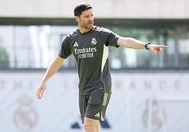 Xabi Alonso, durante un entrenamiento del Real Madrid.