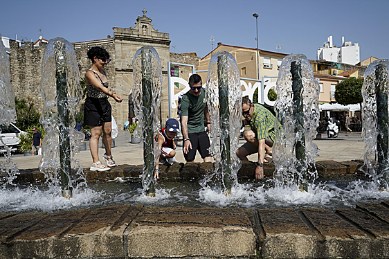Protección Civil amplía la alerta por altas temperaturas hasta el martes