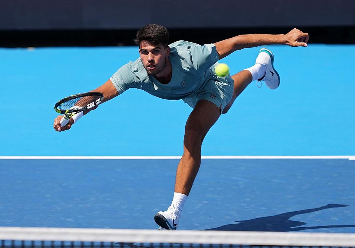 Así hemos narrado la sufrida victoria de Alcaraz ante el bosnio Dzumhur en Cincinnati