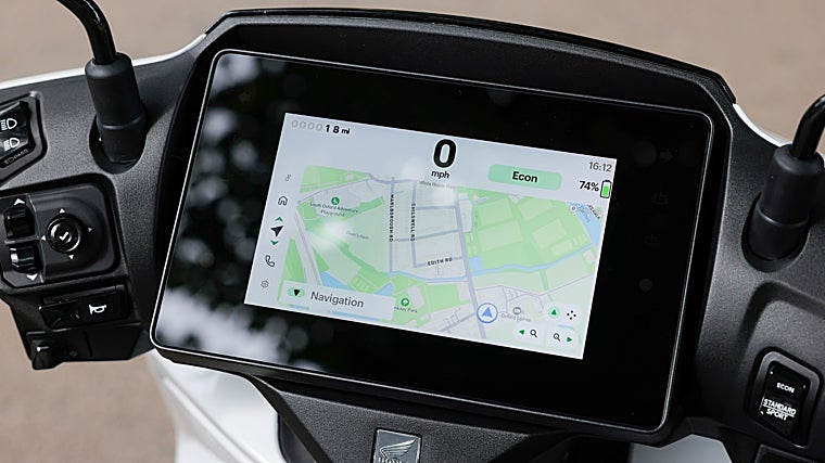 Pantalla TFT a color de 7 pulgadas con conectividad del Honda CUV e: