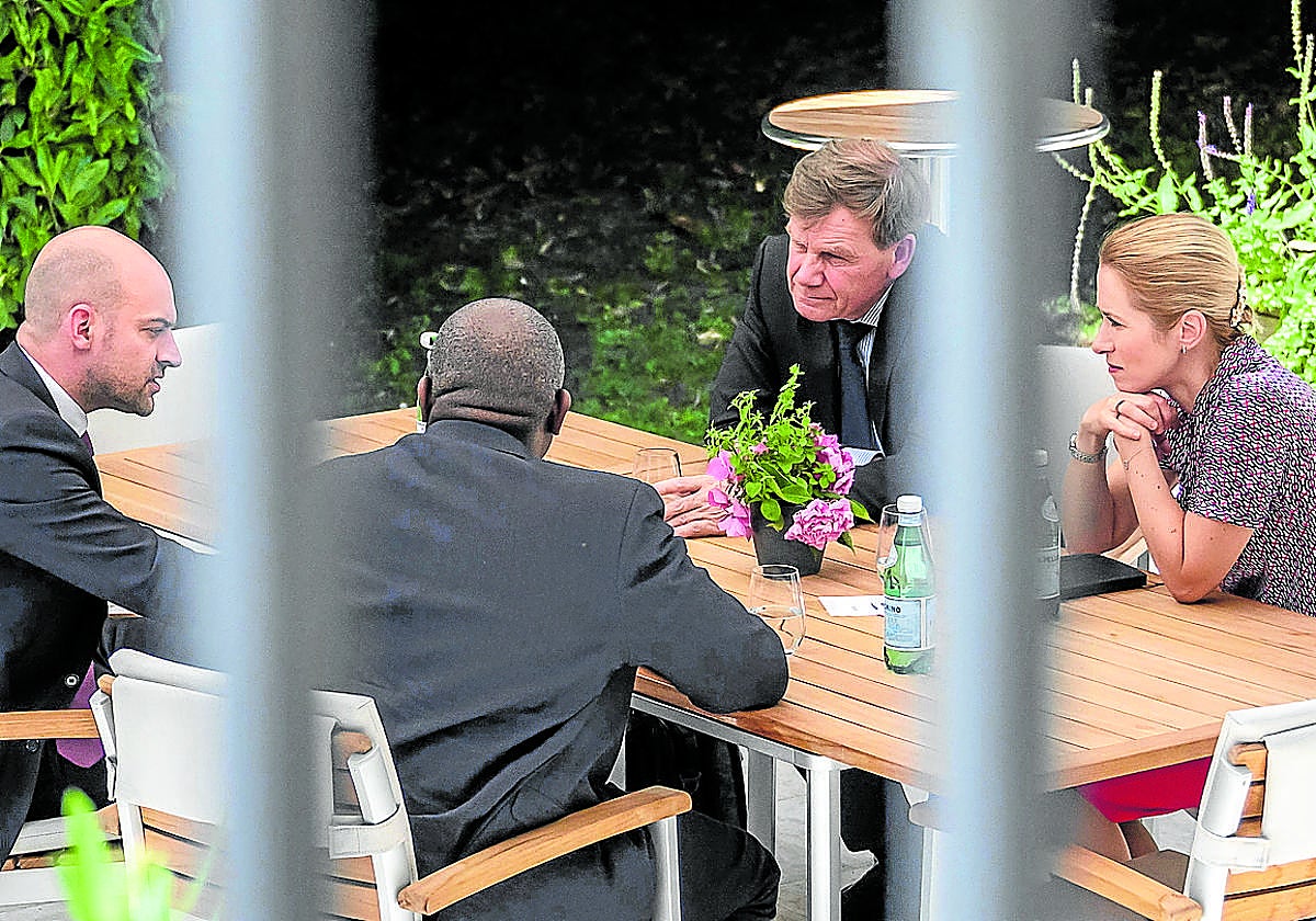 Kaja Kallas, en una reunión anterior con los ministros de Exteriores de Francia, Alemania y el Reino Unido.