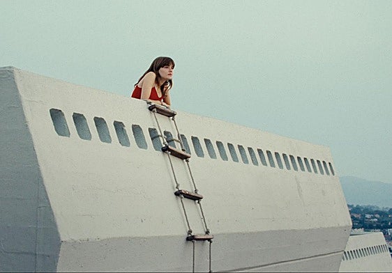 Llúcia Garcia Torras, en un fotograma de la película.