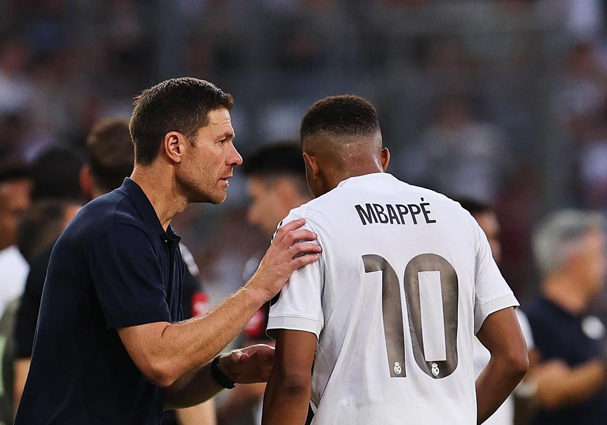 Mbappé luce pegada en una victoria cómoda del Madrid ante el Tirol