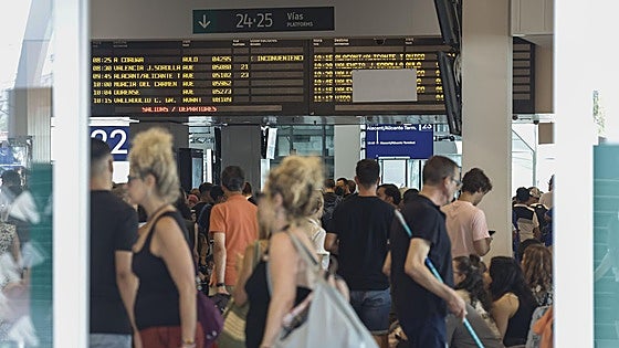 Renfe suspende hasta nuevo aviso los trenes entre Madrid y Galicia