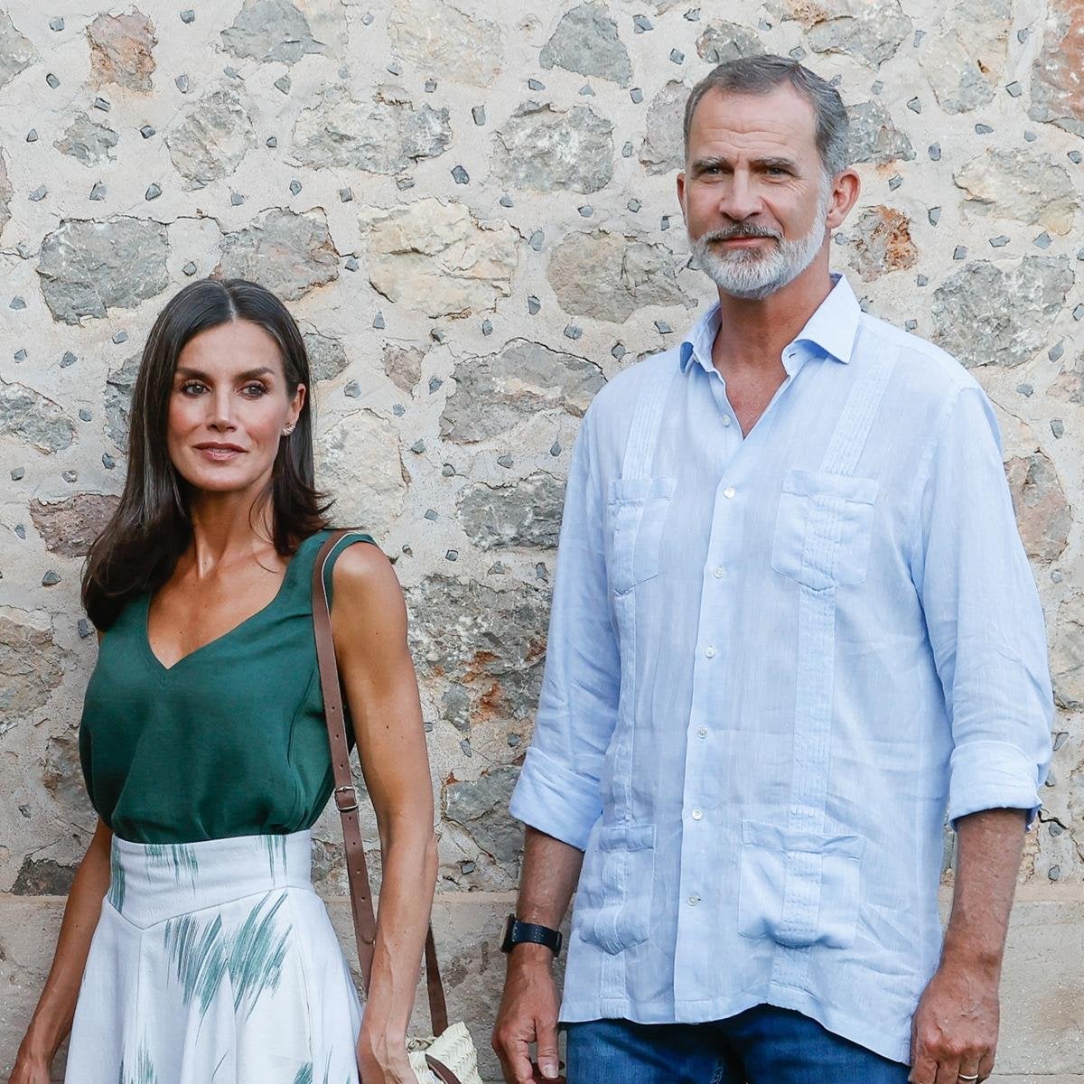 Todas las teorías sobre las vacaciones secretas de la reina Letizia y Felipe VI en Grecia: de casa de Máxima a la de Marie-Chantal
