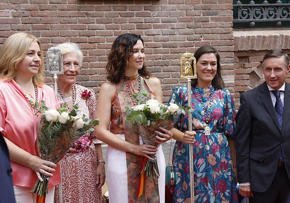 La presidenta de la comunidad de Madrid, Isabel Díaz Ayuso, en la festividad de La Paloma en Madrid este viernes.