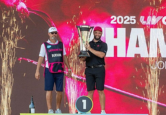 Jon Rahm celebra su victoria en el LIV.