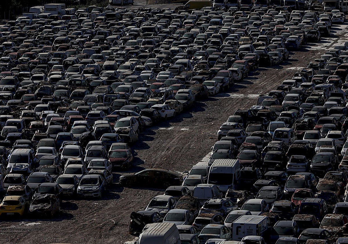 Vista aérea de un desguace en Benguasil, Valencia.