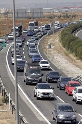 Un atasco a la salida de Sevilla.