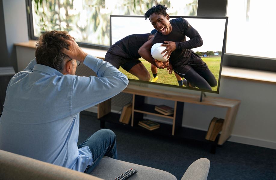 En agosto vuelve al fútbol en 4K: Samsung te lo pone en bandeja con su nueva promo