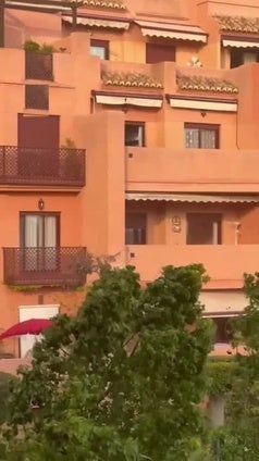 Un reventón térmico provocó el caos en las playas de Granada y obliga a desalojarlas