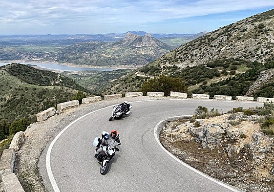 En los viajes en moto, la ruta suele ser más importante que el propio destino.
