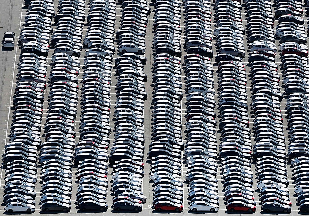 Coches importados en una campa en EE.UU.