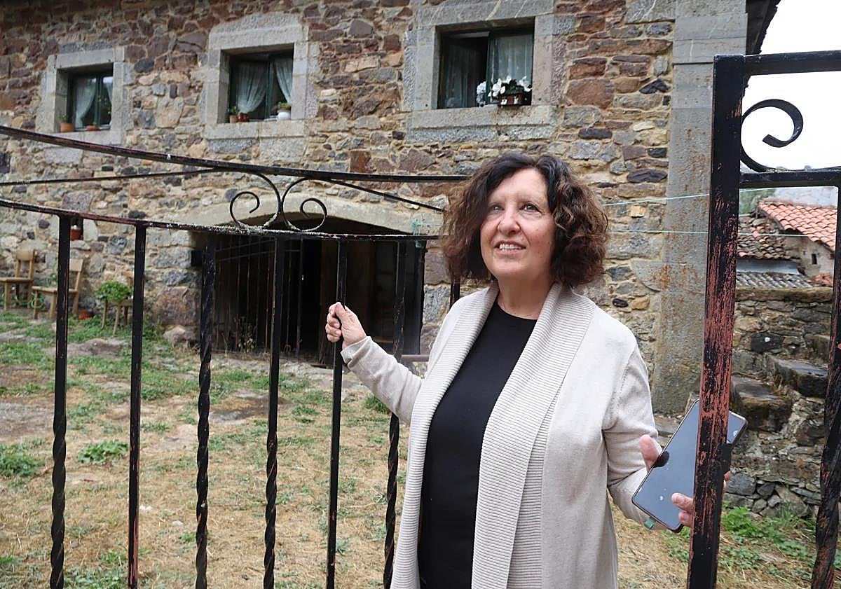 Imagen principal - Ana Giménez y Lorena Sanz, en Perlunes.